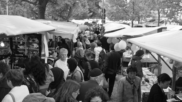 Menschenmenge auf dem Markt