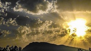 Sonne Berge Wolken